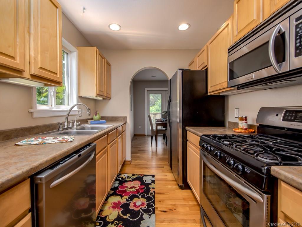 11 West End Way Asheville NC 28806
