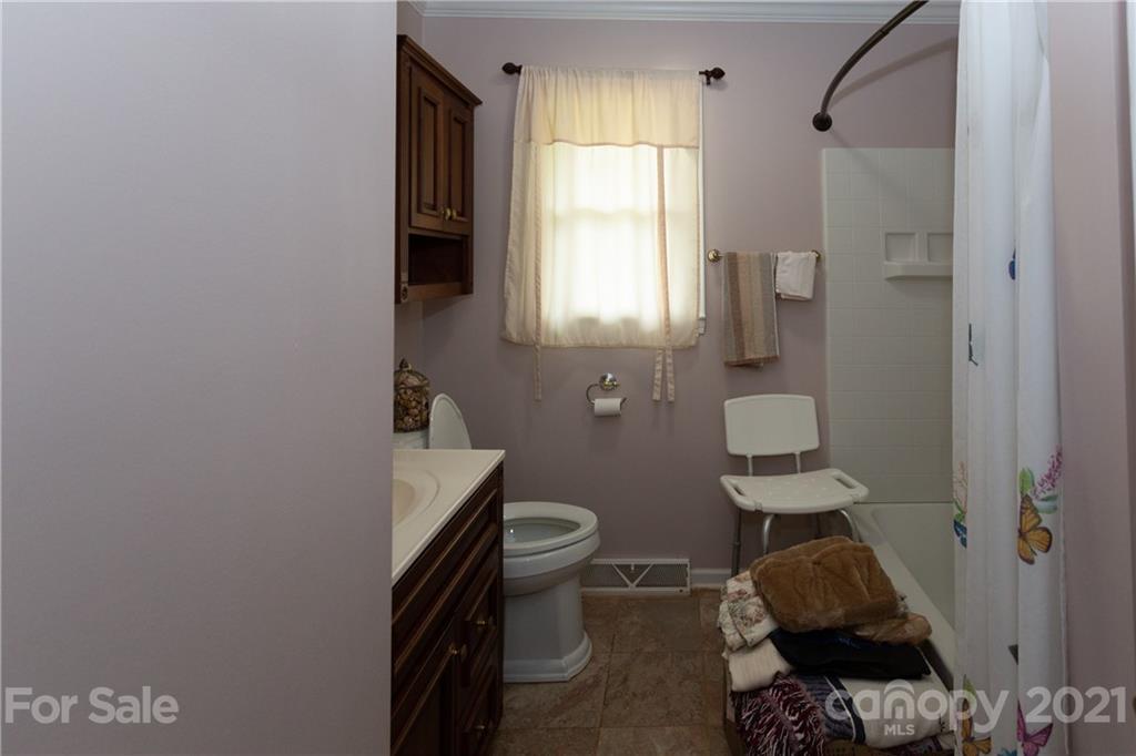 170 Avery Creek Road Arden NC 28704