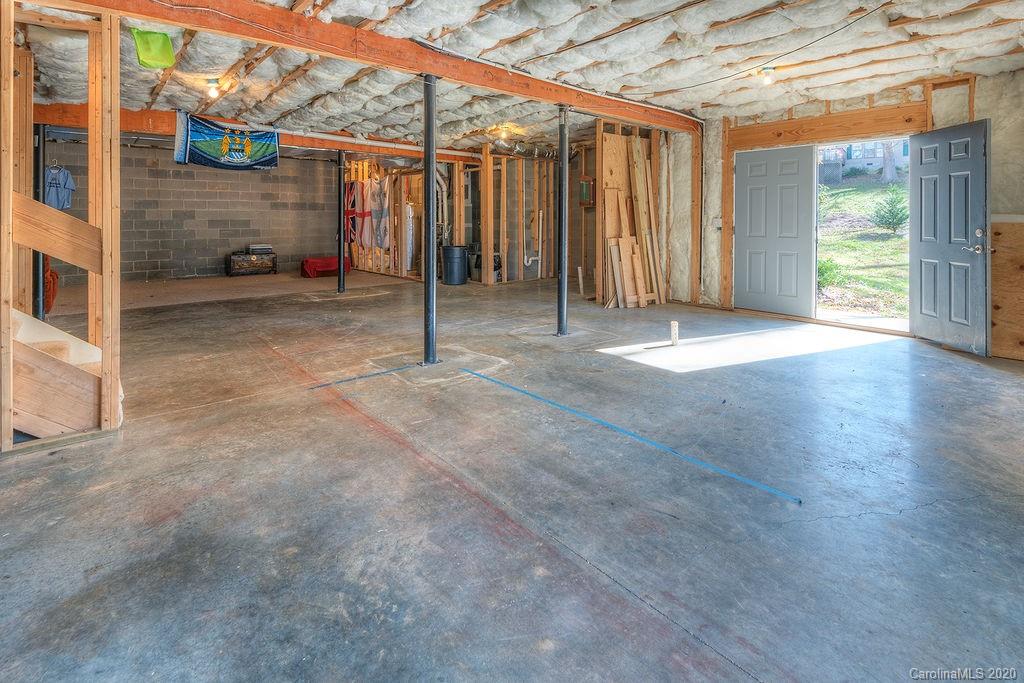 24 Gollum Drive Fairview NC 28730