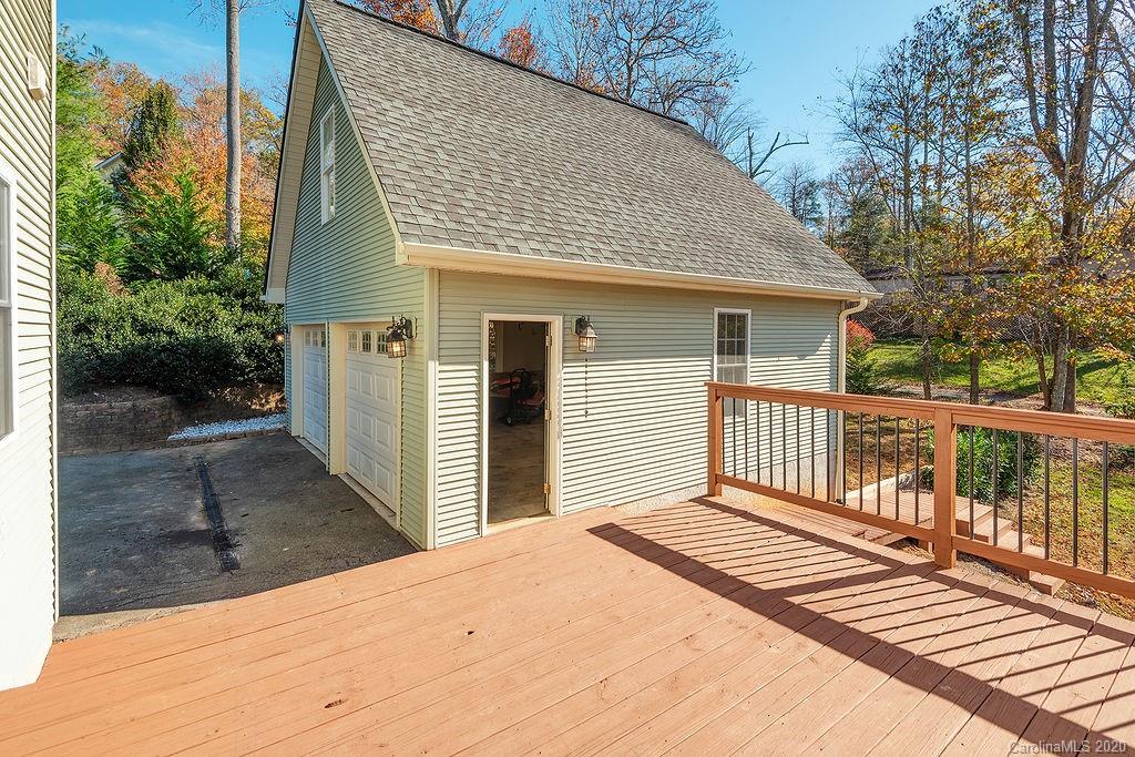 24 Gollum Drive Fairview NC 28730