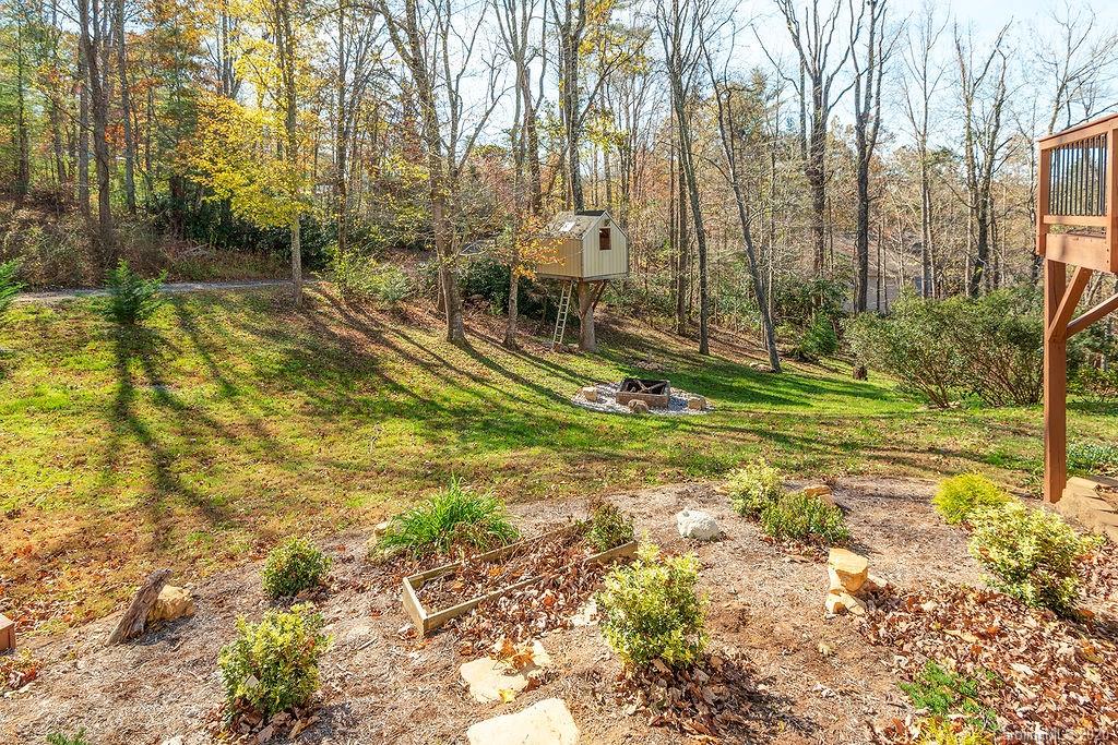 24 Gollum Drive Fairview NC 28730