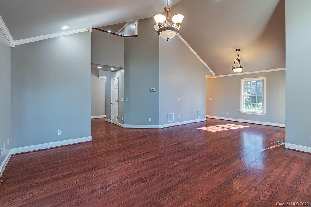 24 Gollum Drive Fairview NC 28730