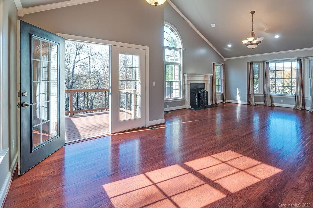 24 Gollum Drive Fairview NC 28730