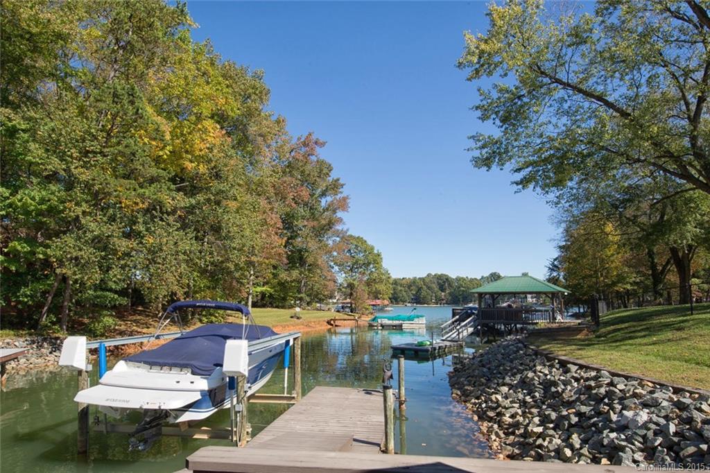157 Peninsula Drive Mooresville NC 28117
