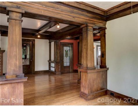 34 Cumberland Circle Asheville NC 28801