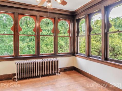 34 Cumberland Circle Asheville NC 28801