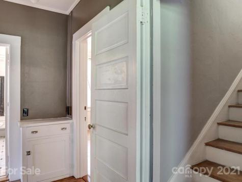 34 Cumberland Circle Asheville NC 28801