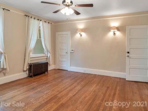 34 Cumberland Circle Asheville NC 28801