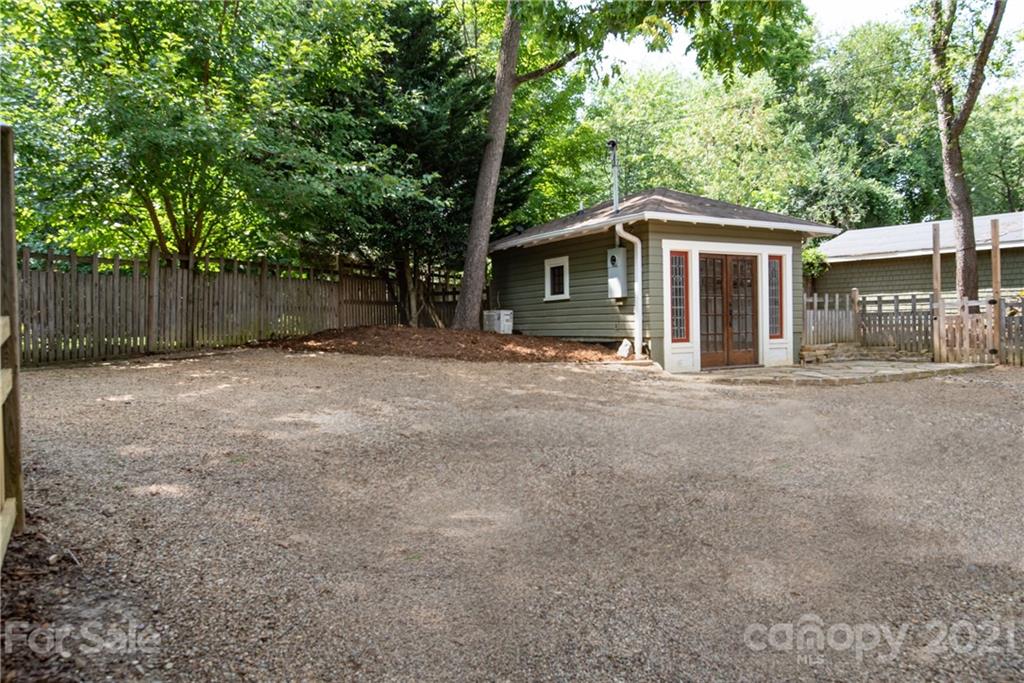 34 Cumberland Circle Asheville NC 28801