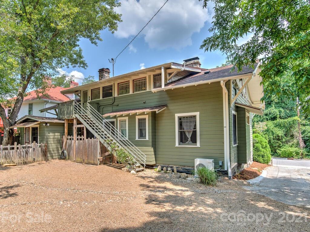 34 Cumberland Circle Asheville NC 28801