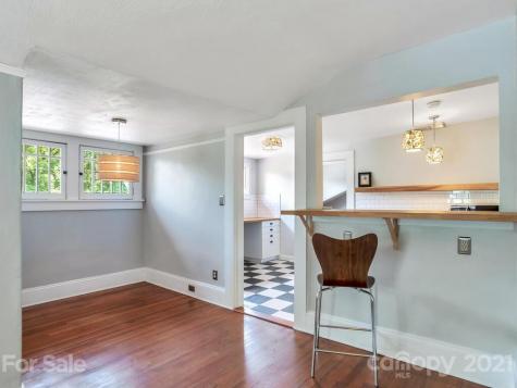 34 Cumberland Circle Asheville NC 28801