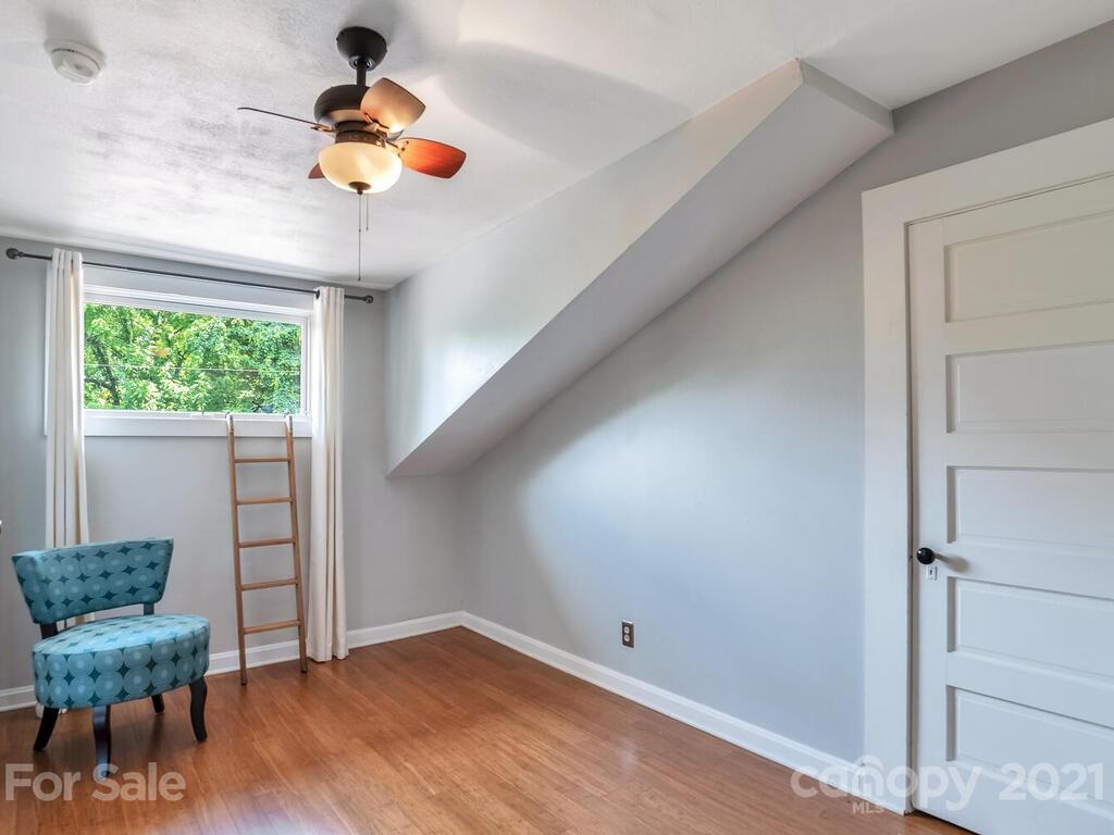 34 Cumberland Circle Asheville NC 28801