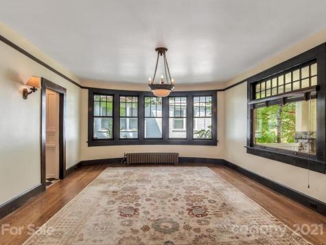 34 Cumberland Circle Asheville NC 28801
