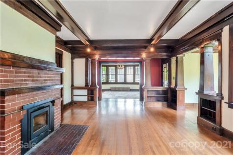 34 Cumberland Circle Asheville NC 28801