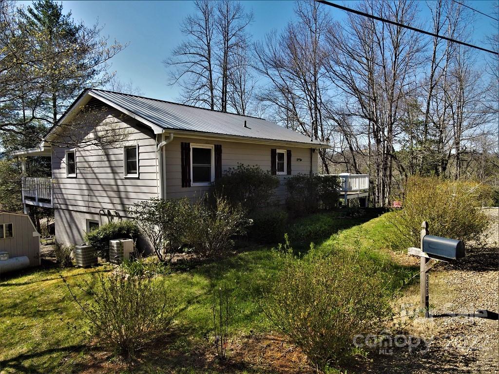 338 Wooten Road Franklin NC 28734