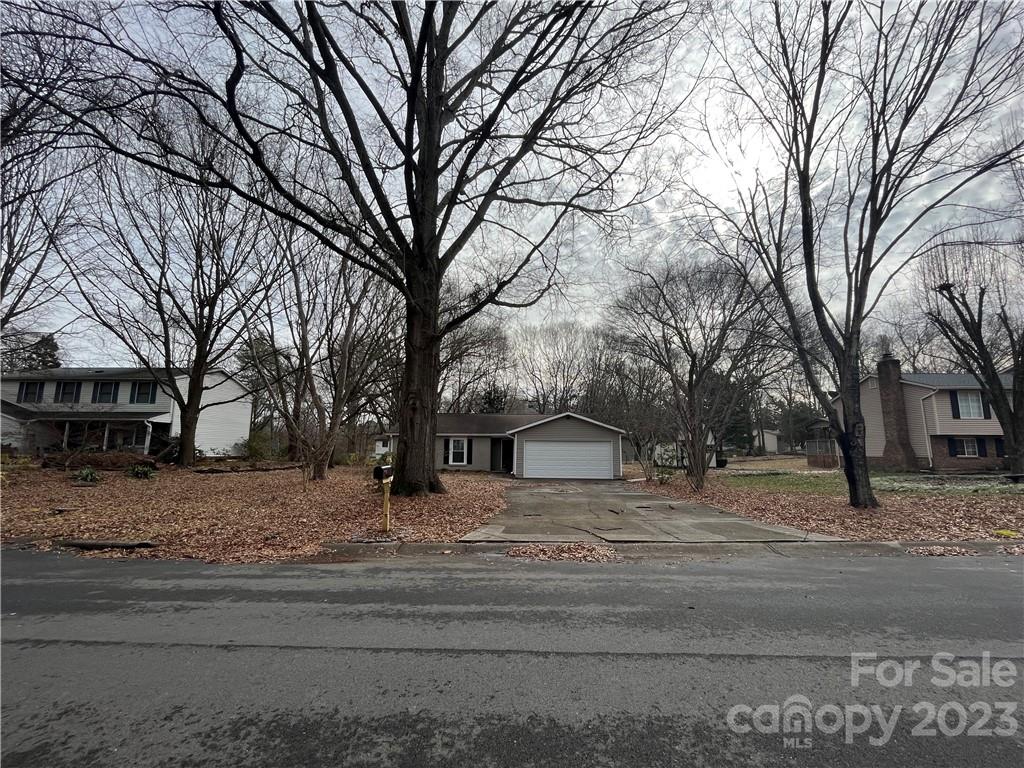 5619 Ryder Avenue Charlotte NC 28226