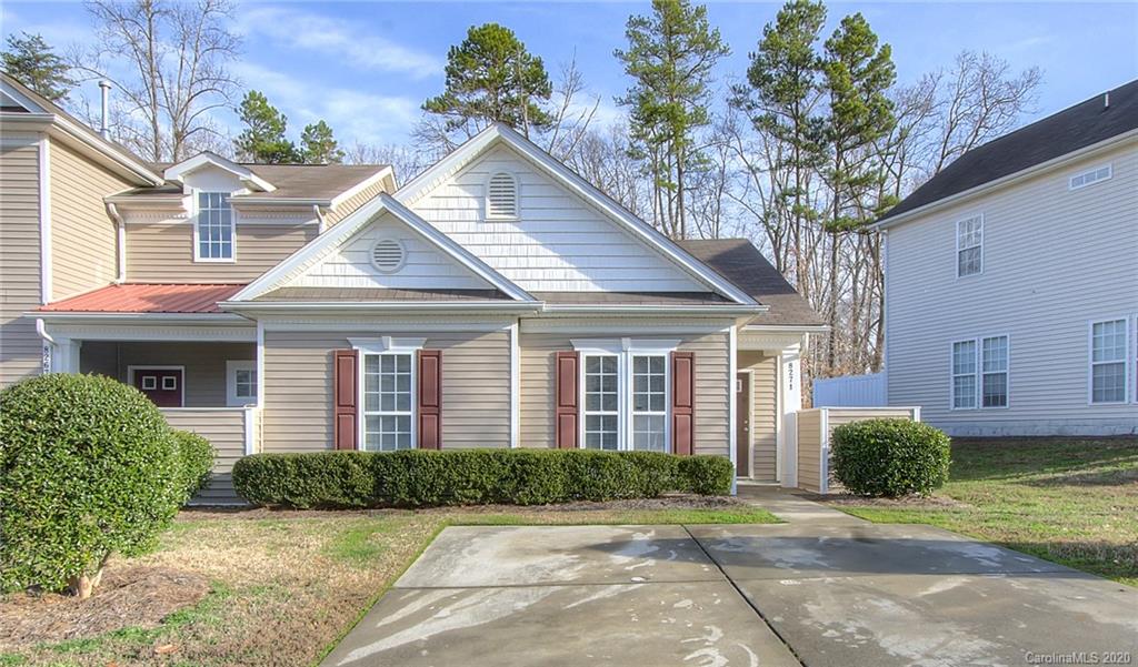 8271 Carob Tree Lane Charlotte NC 28215