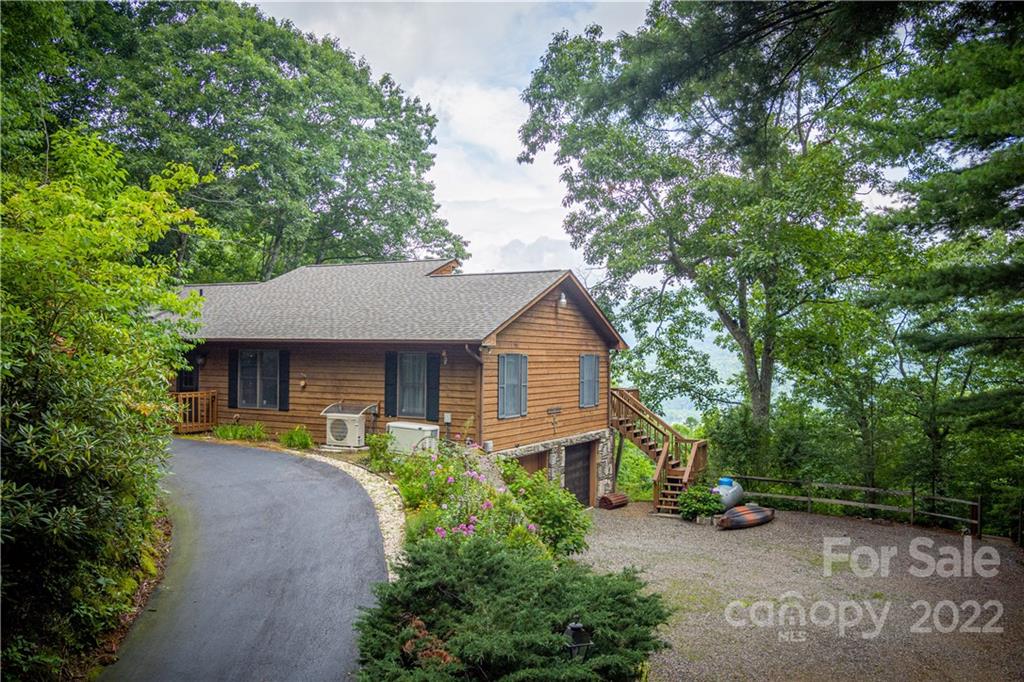 1107 Summit Drive Maggie Valley NC 28751