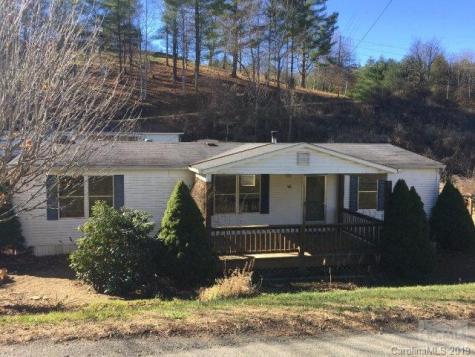 36 Ridgeview Drive Bakersville NC 28705
