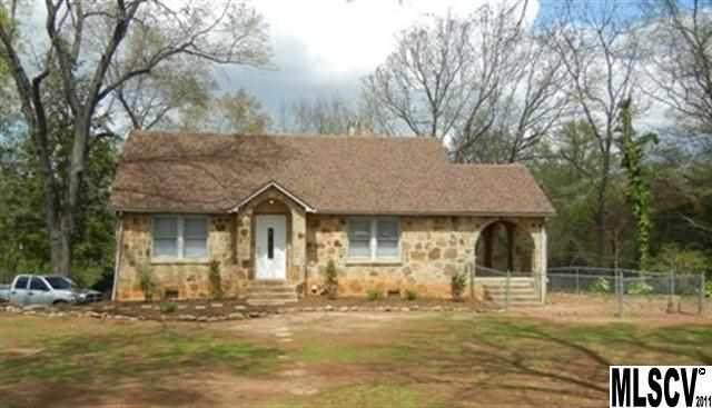 2534 Main Avenue Drive NW Hickory NC 28601