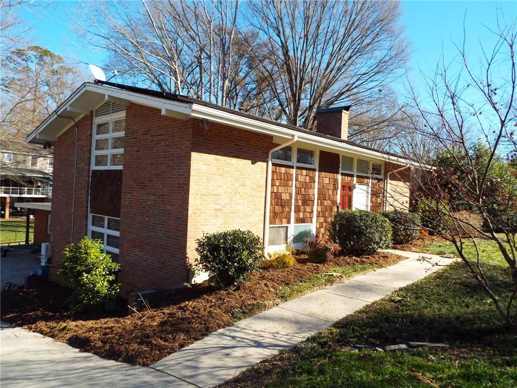 734 9th Street Nw Hickory NC 28601