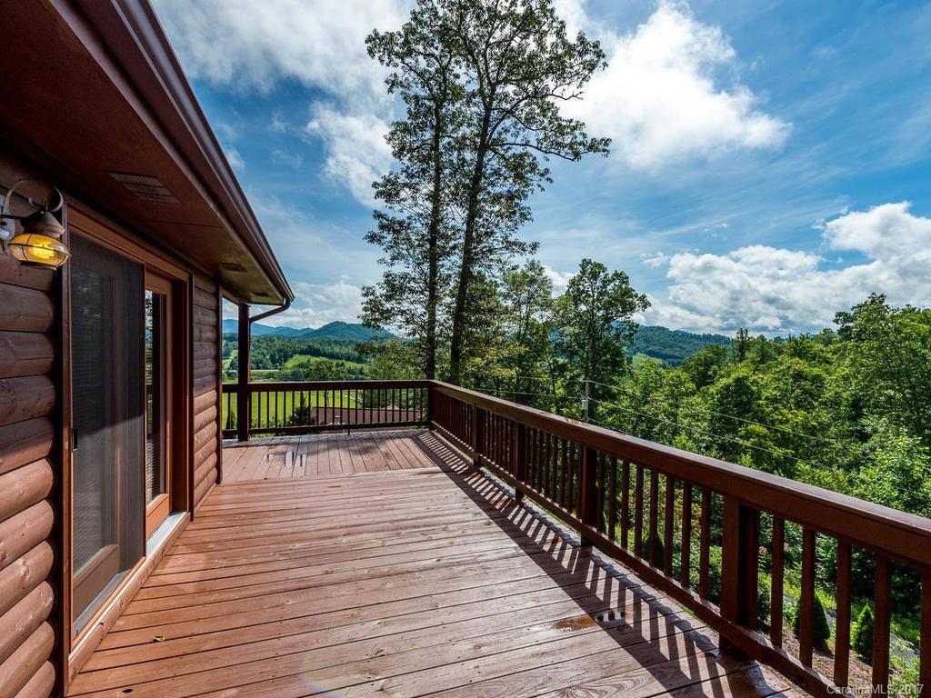 579 Blackberry Ridge Road Burnsville NC 28714