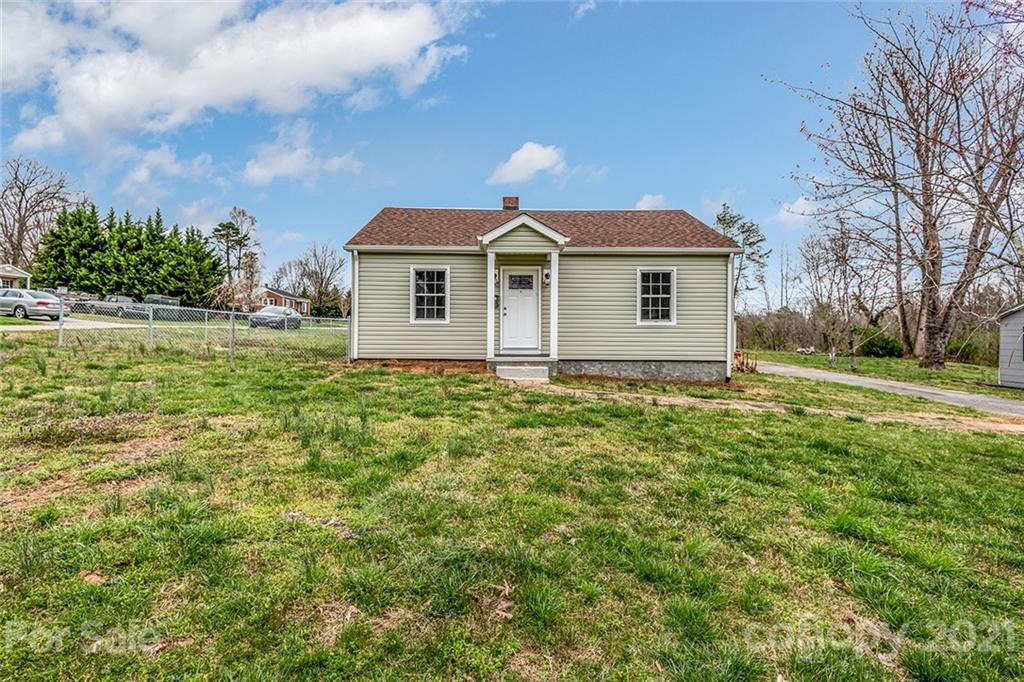 307 22nd Avenue NE Hickory NC 28601