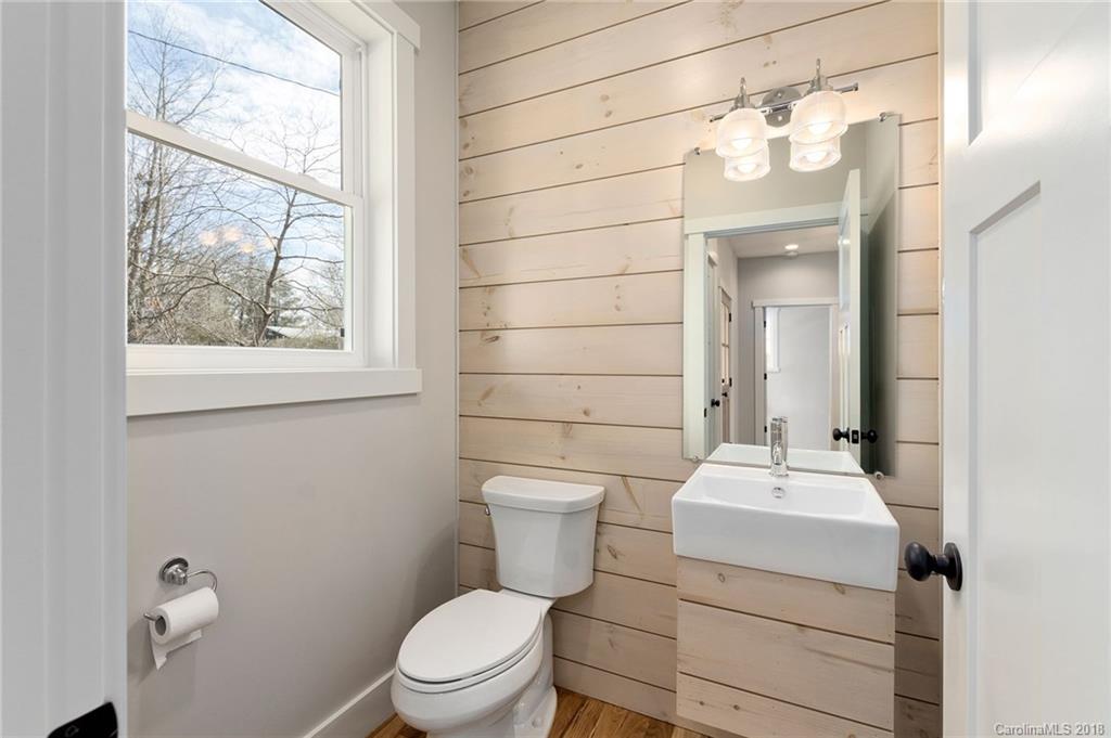 43 Middlemont Avenue Asheville NC 28806