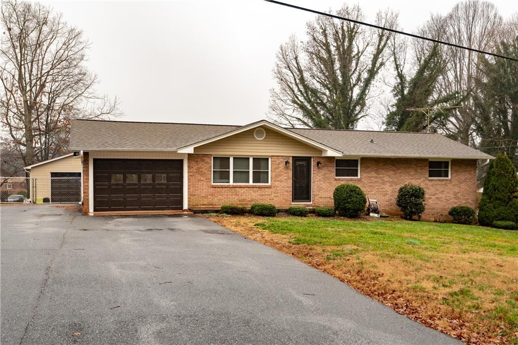 2732 29th Avenue Ne Hickory NC 28601