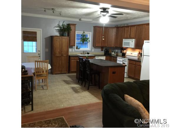 32 Water Street Asheville NC 28801