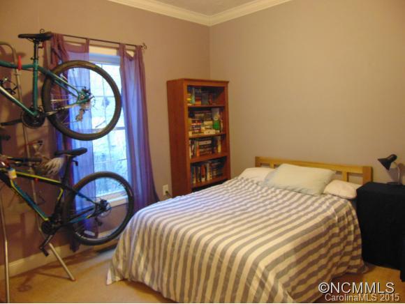 32 Water Street Asheville NC 28801