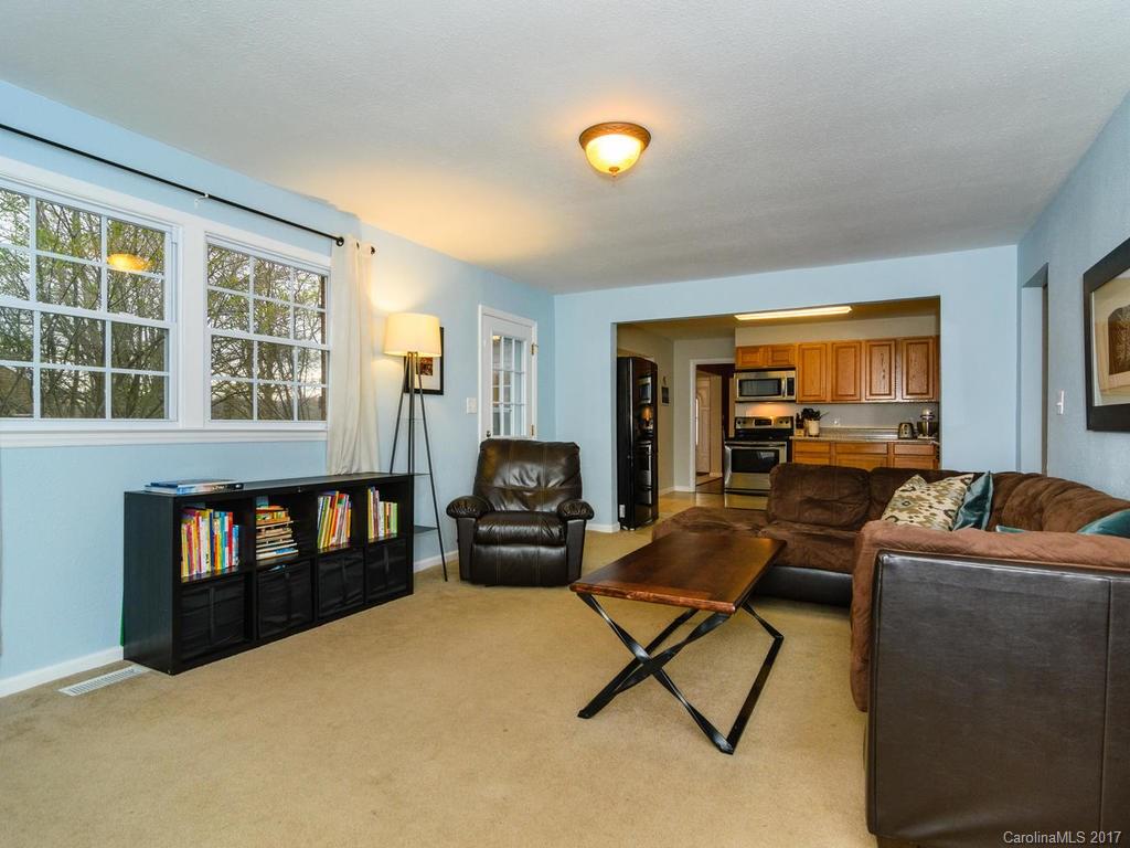 3 Wilburn Road Asheville NC 28806