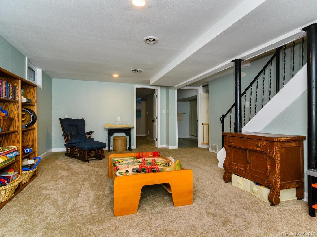 3 Wilburn Road Asheville NC 28806