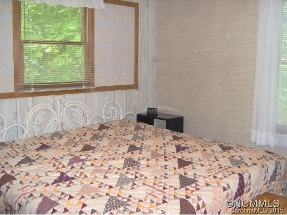 175 Kingfisher Lane Burnsville NC 28714