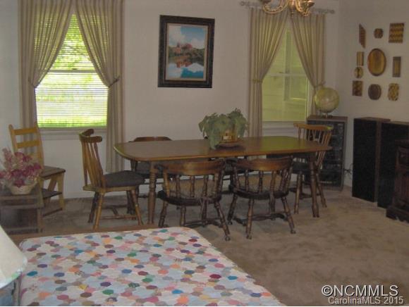 175 Kingfisher Lane Burnsville NC 28714