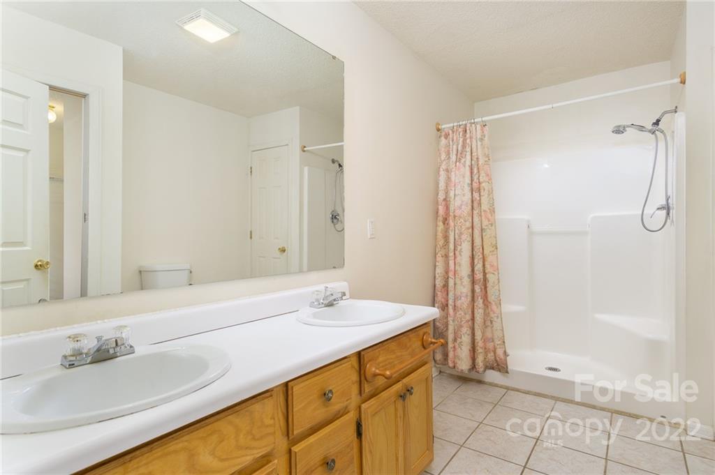 111 Old Jims Branch Road Swannanoa NC 28778