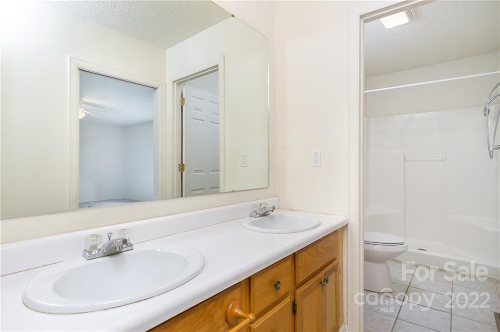 111 Old Jims Branch Road Swannanoa NC 28778