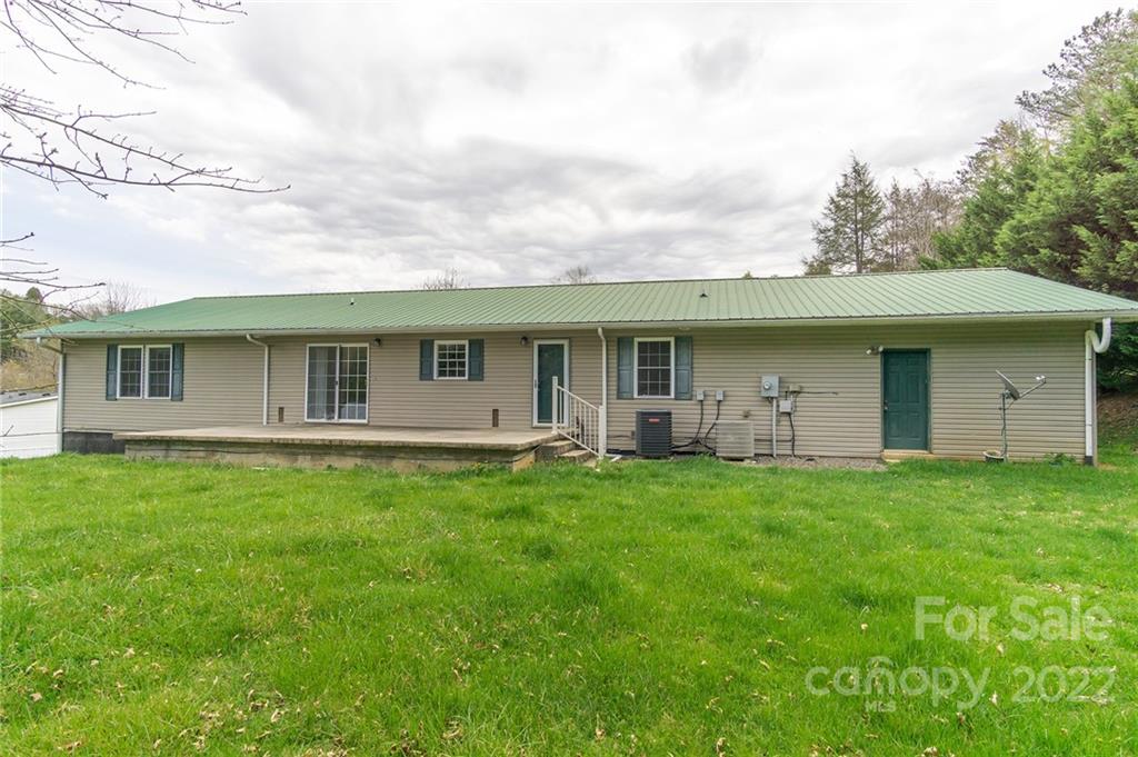 111 Old Jims Branch Road Swannanoa NC 28778