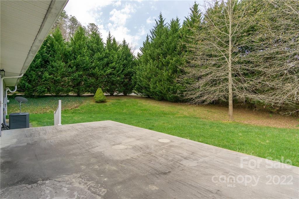 111 Old Jims Branch Road Swannanoa NC 28778