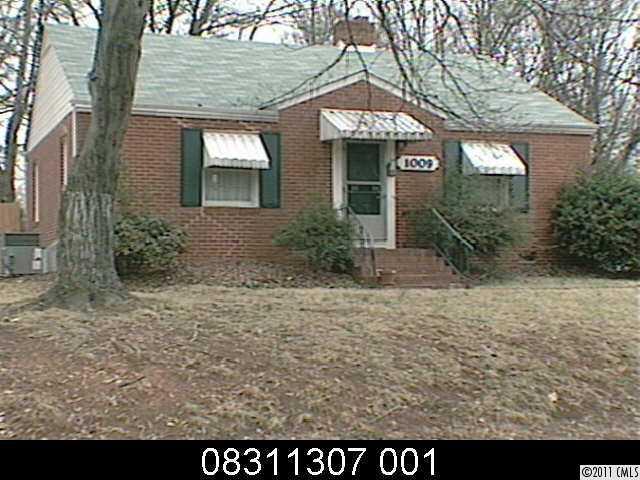 1009 Lunsford Place Charlotte NC 28205