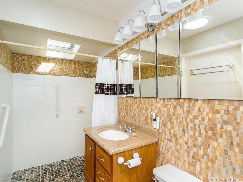 471 Windsor Road Asheville NC 28804
