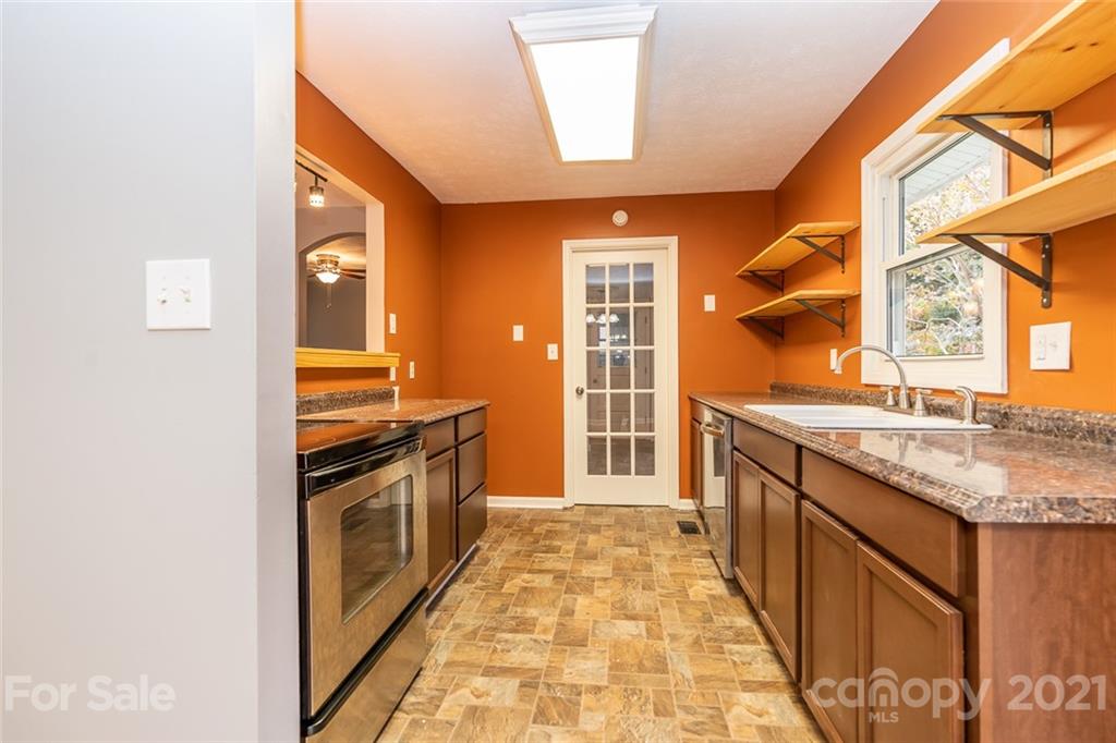47 Grandview Road Asheville NC 28806