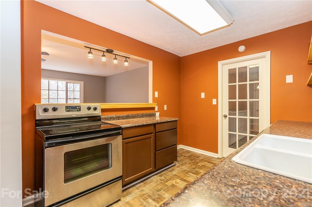 47 Grandview Road Asheville NC 28806
