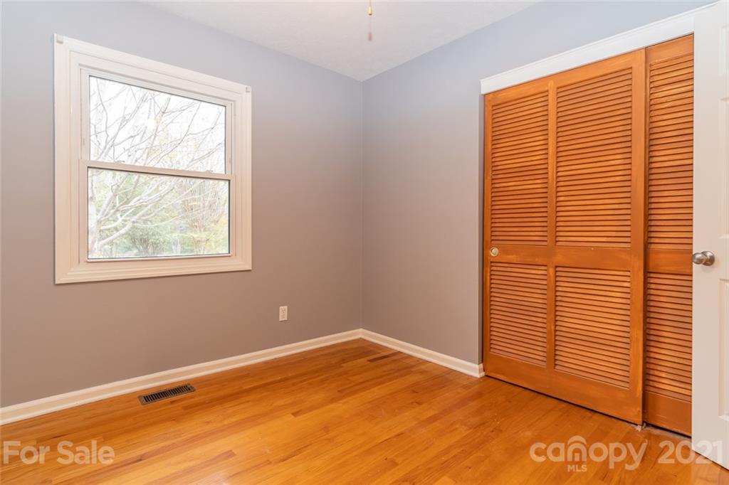 47 Grandview Road Asheville NC 28806