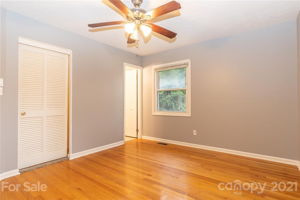 47 Grandview Road Asheville NC 28806