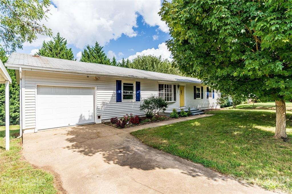 47 Grandview Road Asheville NC 28806