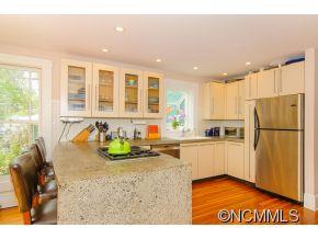 65 Woodward Avenue Asheville NC 28804