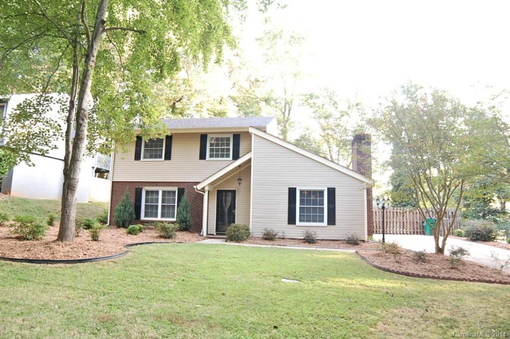 4208 Woods End Lane Charlotte NC 28277
