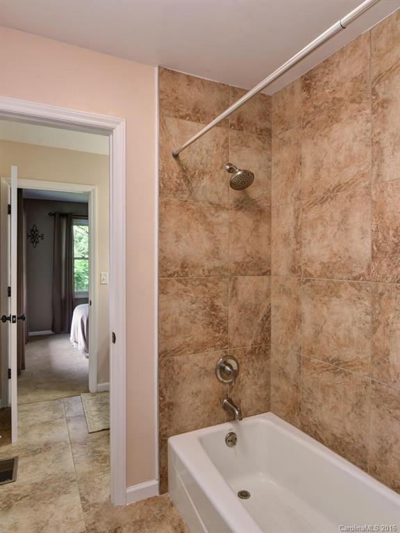38 Applecross Road Weaverville NC 28787
