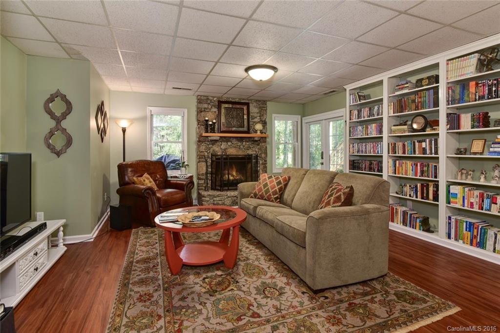 38 Applecross Road Weaverville NC 28787